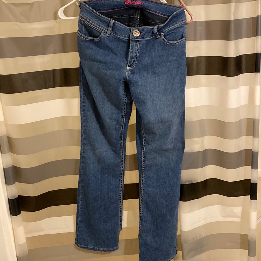 👗 3 for $15 Women’s Wrangler Jeans